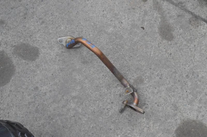 Toyota Prius C EGR 2012 2013 2014 2015 2016 TUBO 1,5 L  Foto 1 de 4