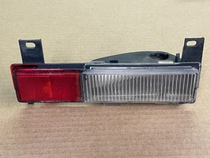 Corvette rear side marker turn signal corner light RH clear lens 88 89 90 - Picture 1 of 12