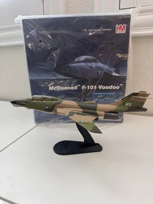 Hobby Master 1/72 RF-101B Voodoo USAF 192nd TRS NV ANG Hubbard Field NV HA3714 Foto 1 de 4