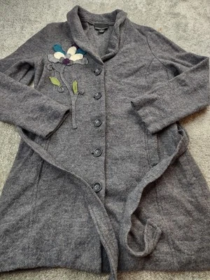 Cynthia Rowley Button Front Belted 100% Wool Sweater Women Med Gray Flower Boho - Image 1 of 4