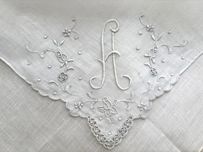 VINTAGE HANKY 1950s MONOGRAM INITIAL A NEW W/TAG DESCO MADEIRA HAND WORK PERFECT - Image 1 of 4