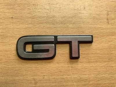 OEM Toyota Celica 6th gen st202,st200,at200 GT badge 73444-28300 - Image 1 of 3