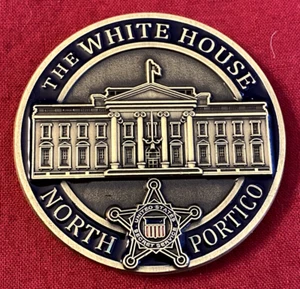 US SECRET SERVICE CHALLENGE COIN - THE WHITE HOUSE - NORTH PORTICO/SOUTH PORTICO - Picture 1 of 4