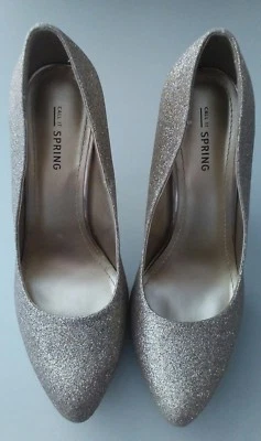 CALL IT SPRING Gold Sparkle Glitter Platform Pumps Sz 9 - Image 1 of 3