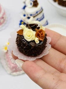 Miniature Fake Fruit Cake, Miniatures Sweet Cake, Miniature clay work 1:12 Scale - Bild 1 von 7