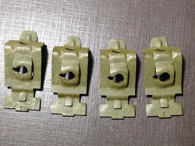 4 peças clipes de apoio de braço NOS Ford Mustang Falcon Ranchero Mercury Comet BA-7024146-A - Imagem 1 de 4