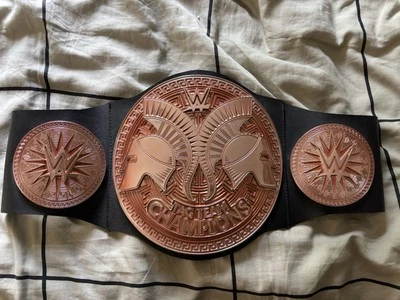 Cinturón de juguete para niños WWE Smackdown Tag Team Championship 2014 Mattel Foto 1 de 4