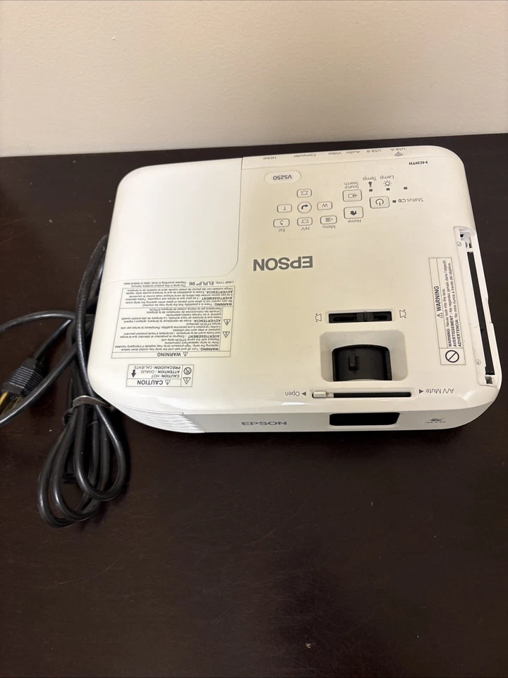 Epson VS250 3LCD Portable Projector H838A HDMI HD Tested No Remote With Pwr Cord - Image 1 of 4