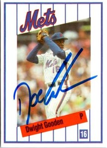 Dwight Gooden autographed baseball card (New York Mets, Doc) 1991 Kahns #16