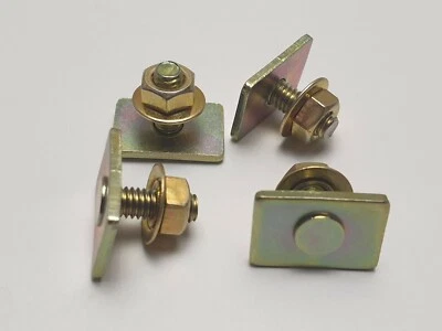 FORD CAPRI BONNET TRIM CLIPS MK3 2.8i 2.0S 3.0S 3LTR 280 BROOKLANDS GHIA LASER  - Image 1 of 4