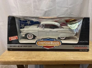 Chevrolet Bel Air 1957 cupé deportivo escala 1:18 ERTL apertura capó y puertas. S8 - Imagen 1 de 12