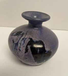 Art Pottery Small 3” Bud Vase drip crystalin Blue And Purple Drip glaze Signed - Picture 1 of 6