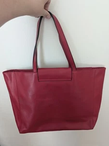 Elizabeth Arden Red Tote Handbag. - Picture 1 of 3