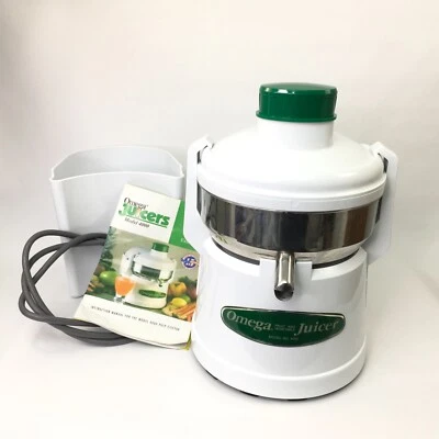 Omega Fruit & Vegetable Juicer Model 4000 w Pulp Extraction White Chrome USA - Image 1 of 4
