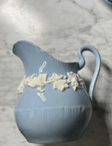 Wedgwood Queensware - Cream on Lavender - Creamer - 4 inches - Picture 1 of 5