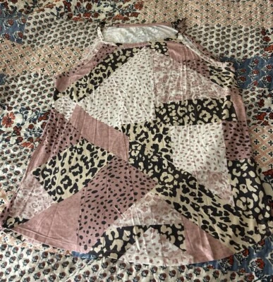 Women’s Maurices SZ XL Flawless Animal Patchwork High Neck Tank Top~  Foto 1 de 4