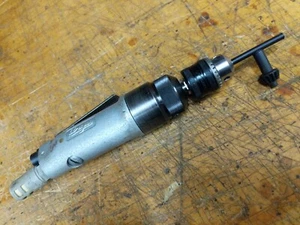 URYU UD-60S-29 PNEUMATIC AIR DRILL & 3/8 CHUCK W KEY - Picture 1 of 5