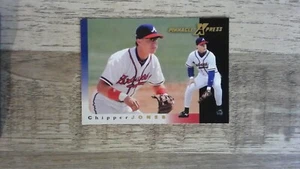 Tarjeta de béisbol Chipper Jones 1997 Pinnacle Xpress #23 Salón de la fama Atlanta Braves - Imagen 1 de 2