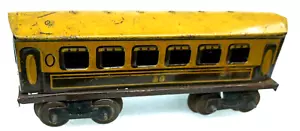 Coche de pasajeros Mettoy/Chad Valley calibre O Tin Eton vintage Inglaterra años 30 1 acoplador - Imagen 1 de 4