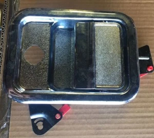 Freightliner Colombia 120 - Passenger Chrome Truck Door Handle - OEM - 99-2007 - Picture 1 of 3