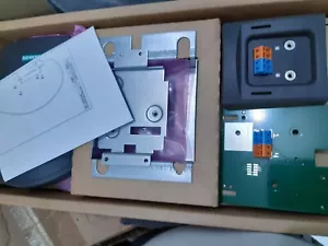 Kit de montaje de puerta micromaster Siemens 6SE6400-0PM00-0AA0 6SE64OO-OPMOO-OAAO nuevo - Imagen 1 de 12
