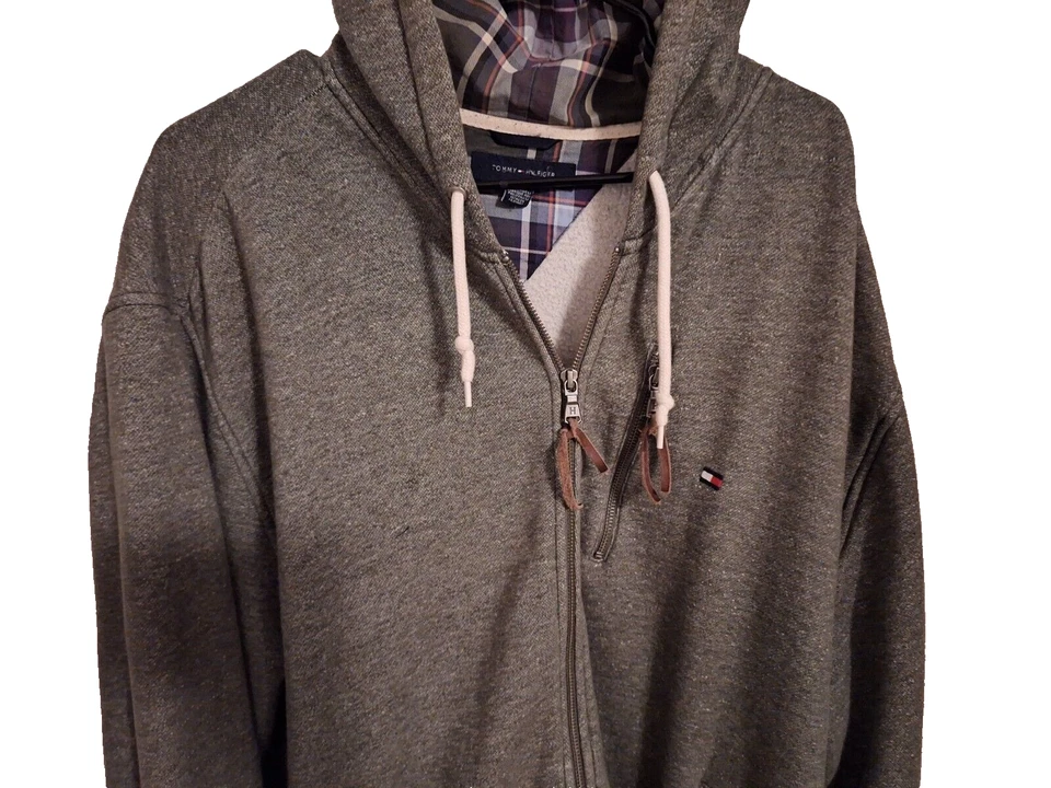 Tommy Hilfiger Men’s 2XL Solid Gray Full Zip Fleece Hooded NWT - Image 1 of 4