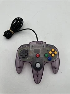 Probado ¡Bonito! Mando Nintendo 64 Atomic Purple Clear Upe OEM N64 Auténtico - Imagen 1 de 6