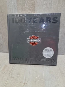 Harley Davidson New 100th Anniversary Book 11" by 11" 288-Pages 97997-03V - Foto 1 di 3