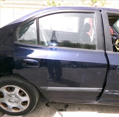 puerta trasera derecha hyundai elantra 2.0 crdi 2004-2006 2004 101145 Foto 1 de 4