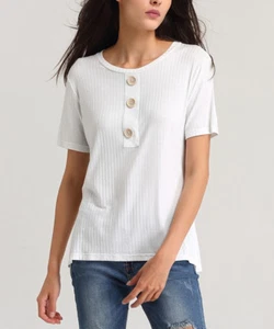 Top de mujer Escalier blanco con botones delanteros manga corta talla M artículo #56104774 Zulily - Imagen 1 de 3