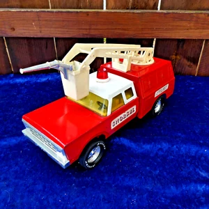 VINTAGE NYLINT #740 RED SNORKEL FIRE TRUCK. NICE! - Picture 1 of 8