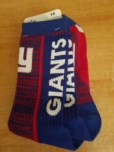 NWT NY Giants logo socks - Picture 1 of 1
