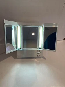 Remington True to Light LM-8 Lighted Makeup 3-way 2-side Mirrors Magnified - Picture 1 of 15