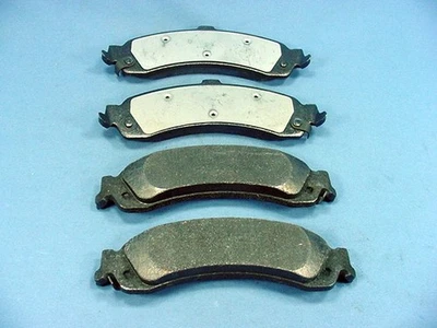 Bosch Brake Pad Set for 2000-06 Tahoe Denali Blazer Silverado REAR 4WD Only — 第 1/3 张图片