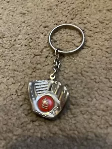 St Louis Cardinals Key Chain Metal Baseball Mitt/Glove (circa 2005-6) - Picture 1 of 4