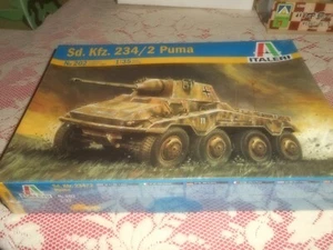 ITALERI 202, 1/35 SD.KFZ. 234/2 PUMA PLASTIC MODEL KIT - Picture 1 of 3