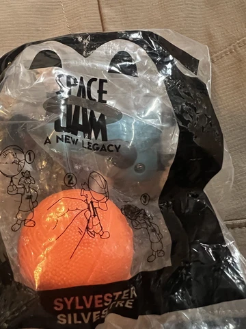 2021 McDonald's Happy Meal Toy Warner Bros Space Jam New Legacy #9 Sylvester Cover