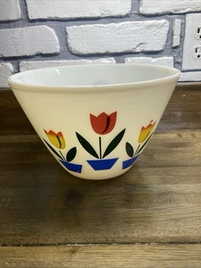 Vintage Fire King Ovenware Tulips Mixing Bowl Ivory - 8 1/2" - Picture 1 of 4