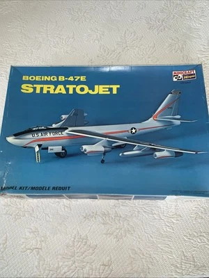 Vintage Hasegawa Minicraft 1/72 Boeing B-47E Stratojet Model #1223 Open Complete - Image 1 of 4
