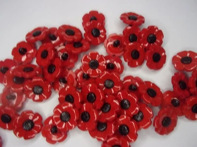50 x Cute Red Poppy Flower Novelty Shank Buttons 18mm Craft Sewing Knits Q30 - Image 1 of 2