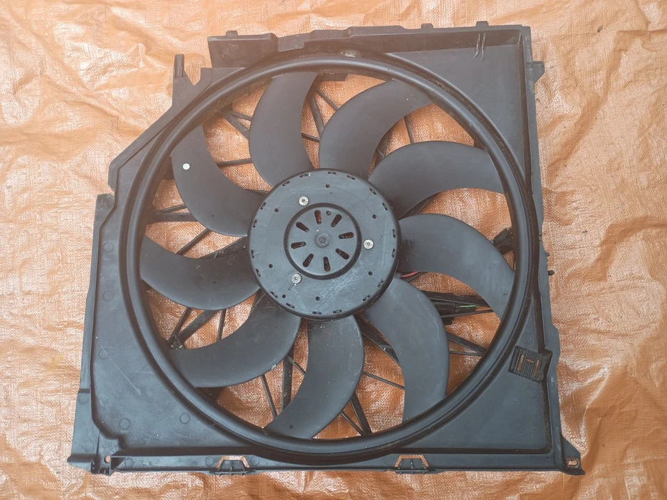 BMW X3 3.0si 2008 ventilador de refrigerante eléctrico Foto 1 de 1