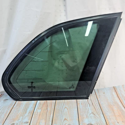 BMW 51368249936 For 2001-2006 X5 Rear Right Side Window w 4mm Gasket Genuine OEM - Image 1 of 4