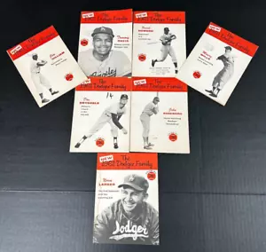 The NEW 1961 Los Angeles Dodgers Family Paperback Booklet (7 Booklets) JB 91224 - Picture 1 of 16