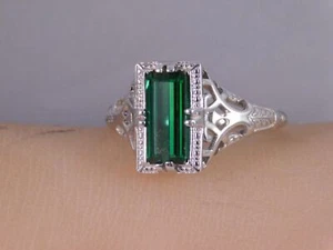 Anillo baguette de turmalina verde corte esmeralda de 1,97 quilates estilo plata esterlina de 1920 - Imagen 1 de 10