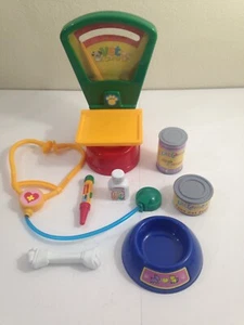 Vtg plastic toy veterinarian vet set scale stethoscope dog cat food thermometer - Picture 1 of 11