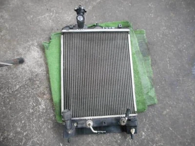 MITSUBISHI eK Wagon 2004 CBA-H81W Radiator 1350A035 [Used] [PA115688752] - Image 1 of 3