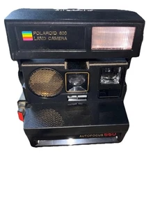 Vintage Polaroid 600 Land Camera Auto Focus 660 Instant Black - Picture 1 of 7