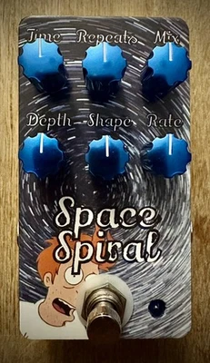 EQD "Space Spiral" Wobbly Outer Space Delay Pedal Extraodinaire - image 1 of 4