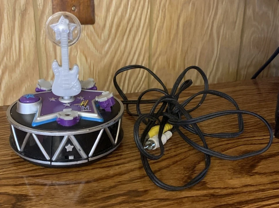 迪士尼汉娜蒙大拿即插即用手持电视视频游戏2007 *已测试并有效* — 第 1/4 张图片