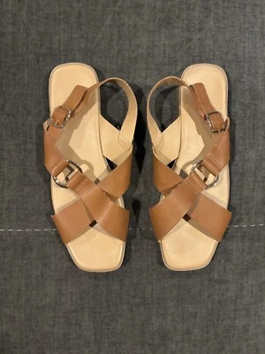 Old Navy Sandals Size 9 - Image 1 of 3
